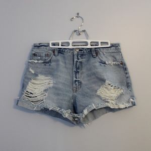 A&F DISTRESSED HIGH-WAISTED JEAN SHORT